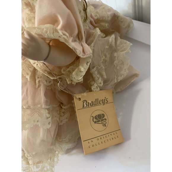 Vintage Porcelain Bradley’s Doll Big Eye Girl 10” Sitting Pouty - Picture 8 of 12